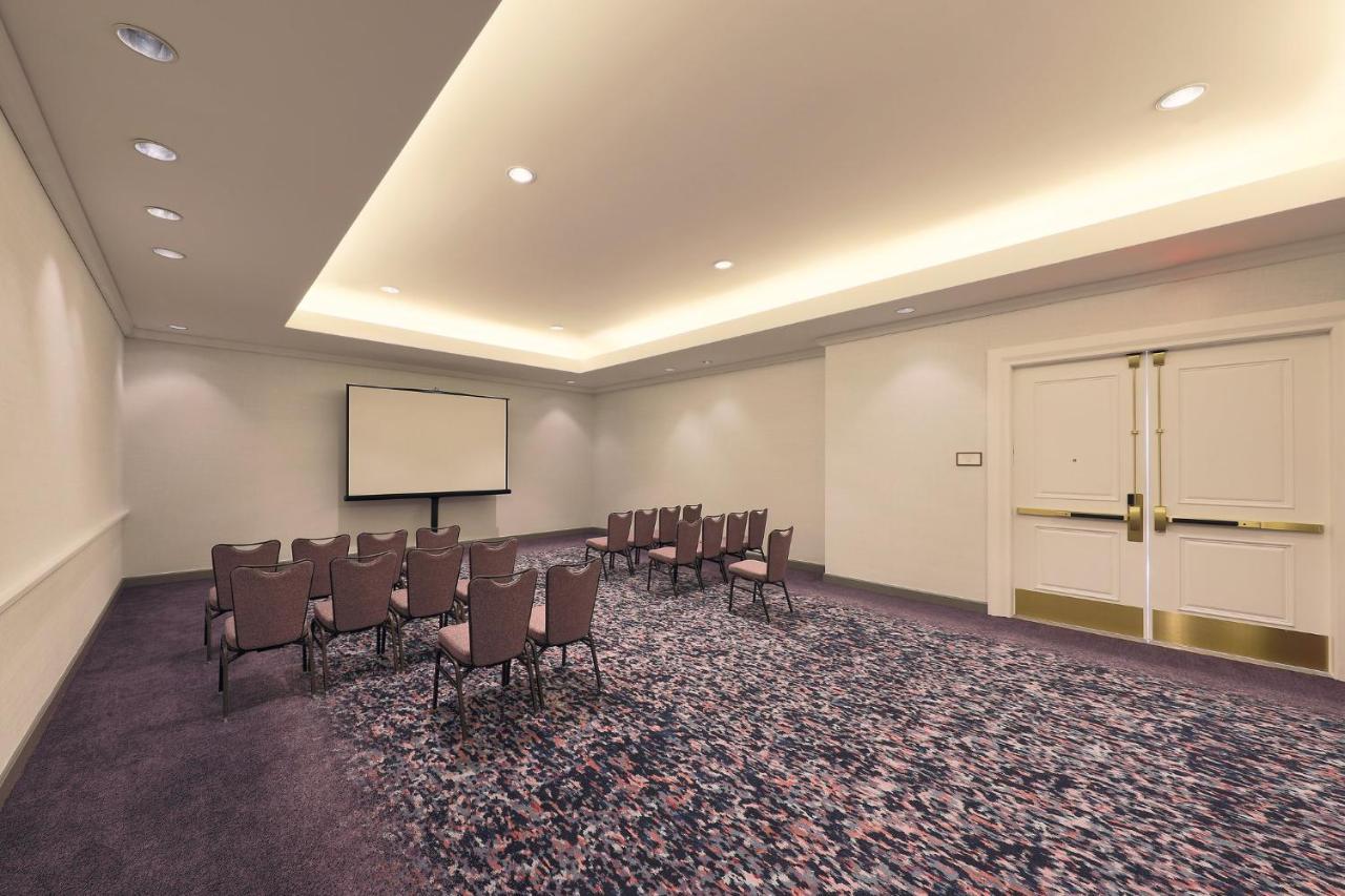 Loews Bay 4*